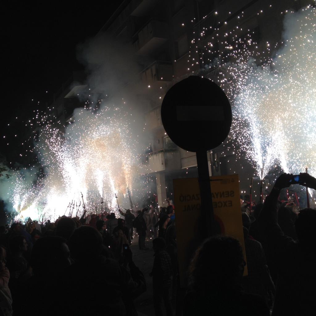 EM_Moni's tweet photo. #Diabòlic15 @diablesvila http://t.co/vnVii7oZHo