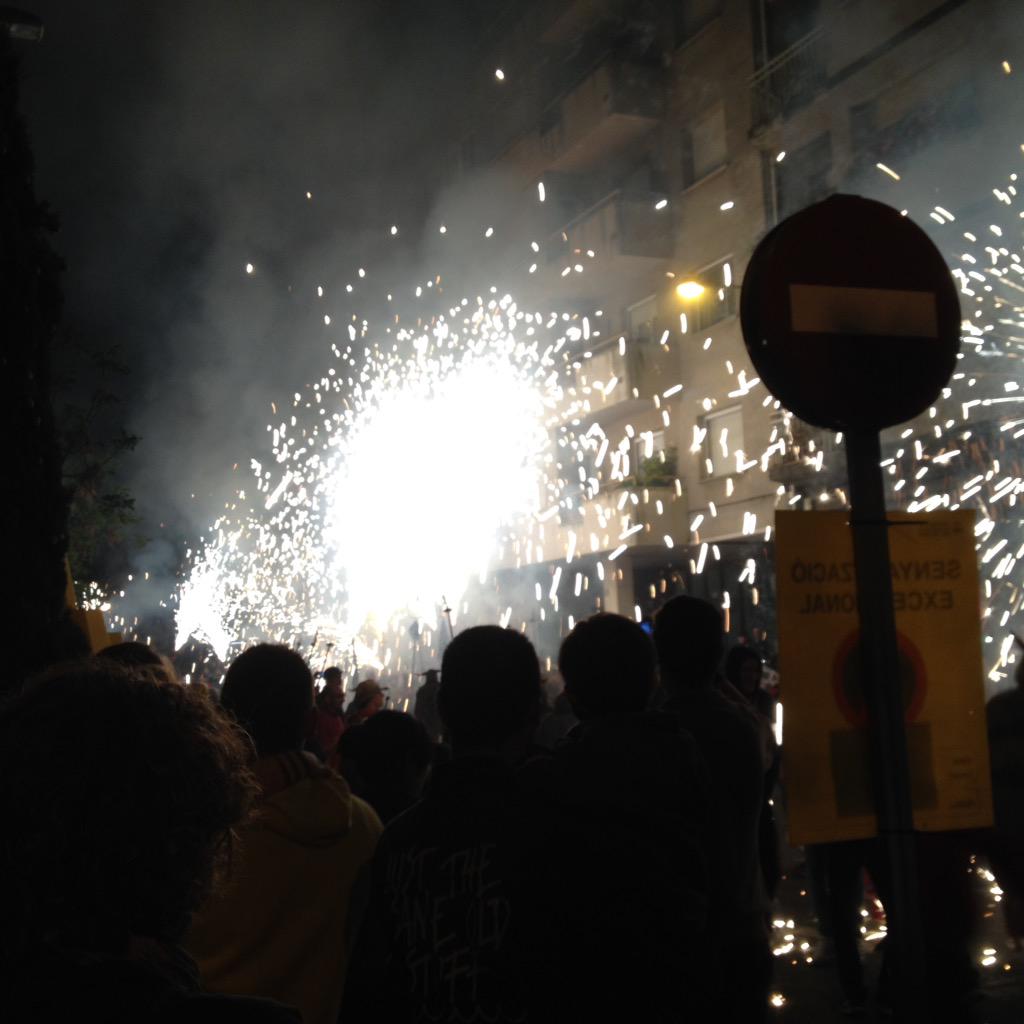 EM_Moni's tweet photo. #Diabòlic15 @diablesvila http://t.co/vnVii7oZHo