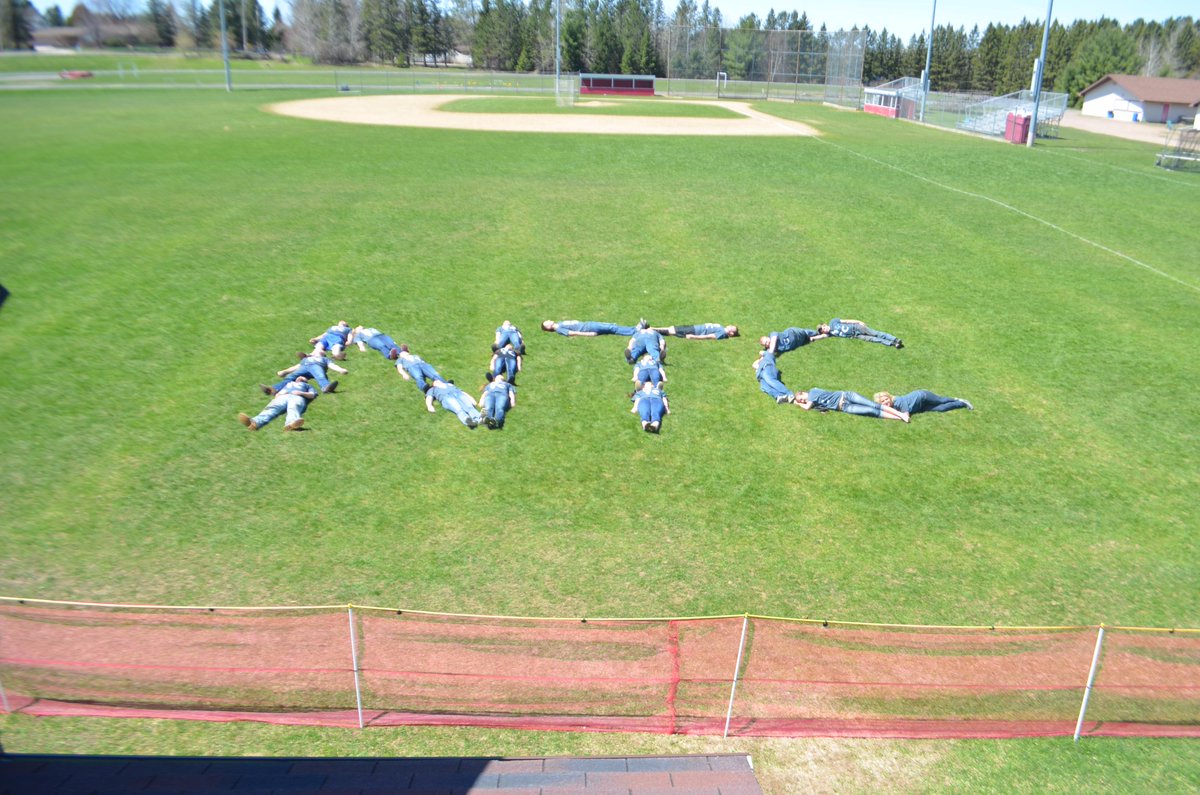 DanielJolly1's tweet photo. Reppin NTC today! #NTCDualCreditDay #PrenticeHigh http://t.co/y9xIX5fxD5
