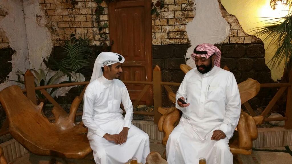 lafi2022's tweet photo. صوره تجمع الاعلامي خالد الشاماني
والشاعر الكبير مانع ابن شلحاط http://t.co/7h1LFswNUv