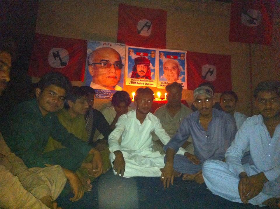 Sarwan_Sindhi's tweet photo. #JSMM activists pay tribute to #JSMM S.V Chairman Martyr Noorullah Tunio on his martyrdom anniversary. #TeamJSMM http://t.co/ASRGUTafJI