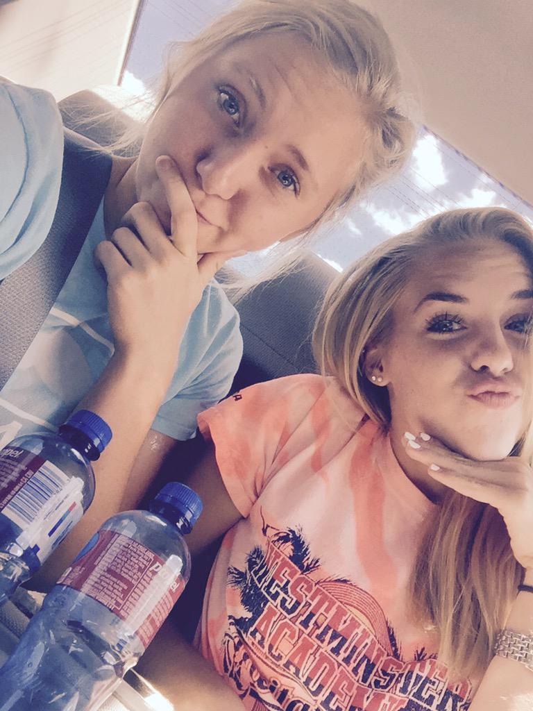 catherinee05's tweet photo. Self-ee-zzz w/ my my fellow alternate!! #AlternateGoals #StateBound #DoWeCount ??? #FlRunners http://t.co/oHUTdMT23x