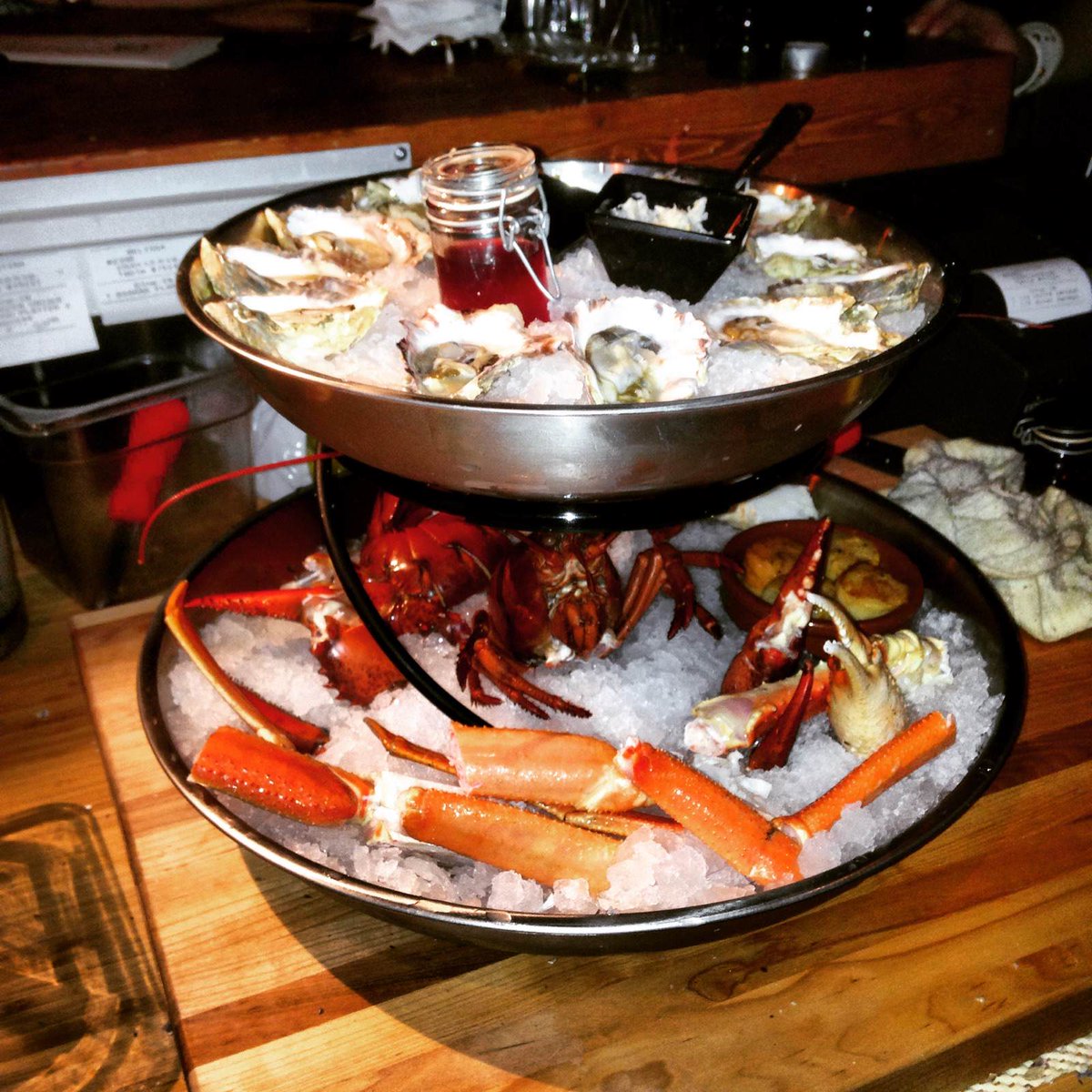 #BlackPearlYEG  LOVE SEAFOOD???#Foodporrn @4thpromanade #yegfood <a href="/GrahamhicksWSM/">Graham Hicks</a> <a href="/doniveson/">Don Iveson</a> #yegsupportlocal #yegdt