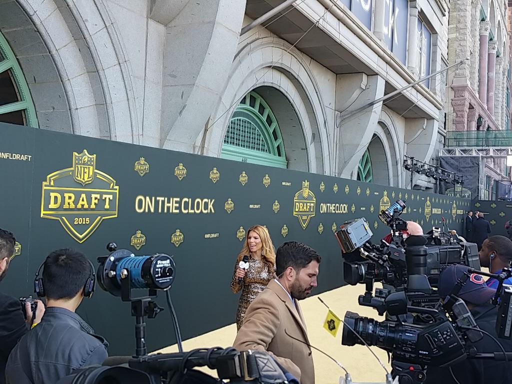 Greg Walzel tweet media