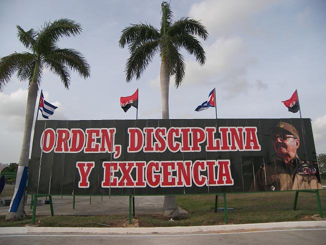 yunkejorge's tweet photo. #CiegodeAvila #Cuba Esta frase es nuestra, Viva el 1 de mayo http://t.co/J12vlhNgXC