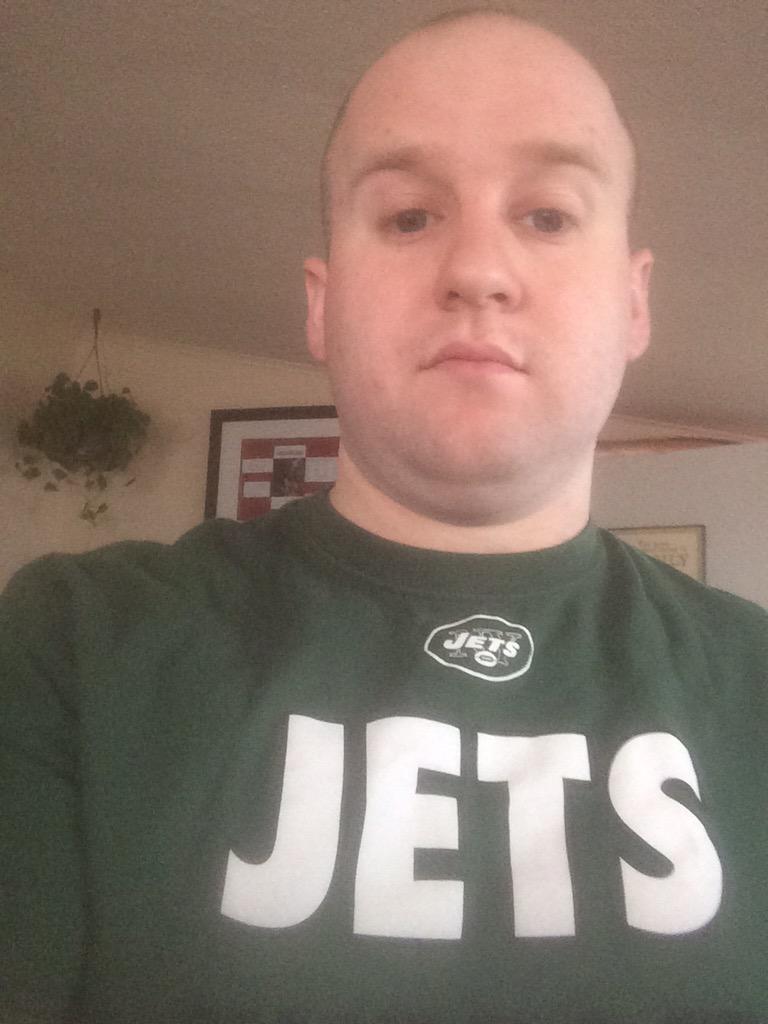 Teej518's tweet photo. Ready for 2015 NFL season!! I even shaved http://t.co/Zc08AfG0my