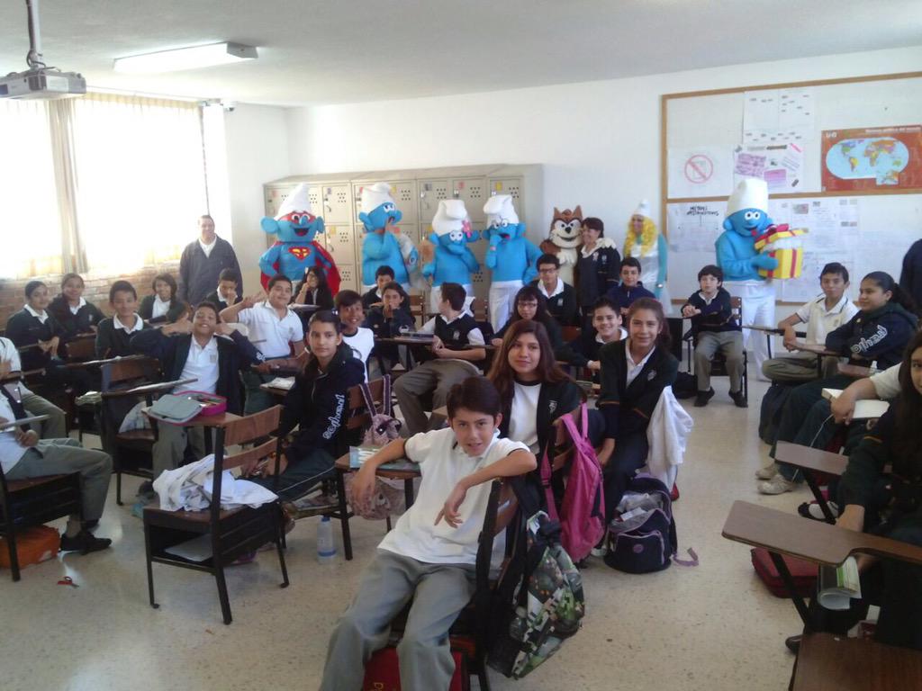 secundariafll's tweet photo. Feliz día a todos los que seguimos siendo niños! Gracias por su visita primaria!!!!!!! http://t.co/YYpBQ9wISx