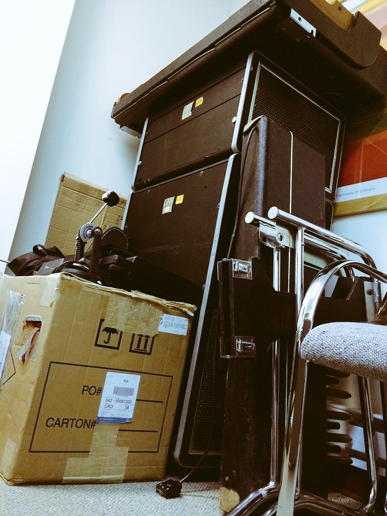 HarvestCityYQR's tweet image. What a worship pastor does with his office space. @AndrewRBGal #NeedMoreStorage