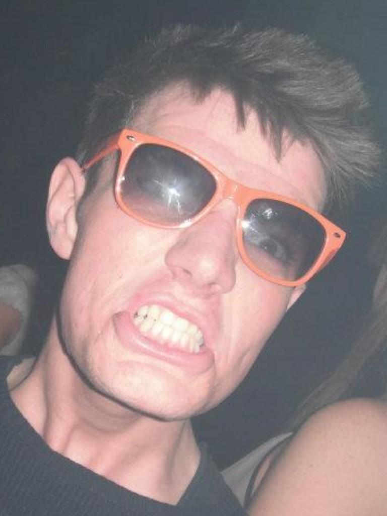 JoeBell4's tweet photo. @@scottcheese92 @NathHall92 @AidanHodgson @ItsAndyTea @danknight09 remember when @Lew_matthews was a bit special http://t.co/dLqx4wjiNn
