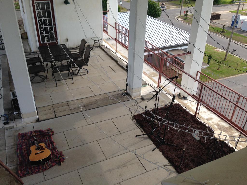 7pm! Tonight at the tower! Rooftop sunset show with <a href="/RennOfficial/">renn</a> and <a href="/alanbenj/">alan benjamin thomas</a> $5 cover.