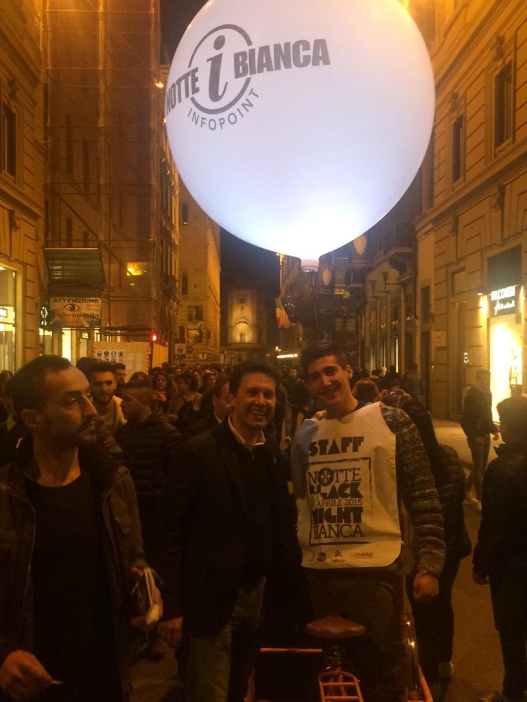 Il sindaco <a href="/DarioNardella/">Dario Nardella</a>  #NotteBiancaFirenze <a href="/comunefi/">Comune di Firenze</a>