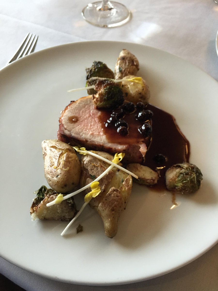 sinbintweeter's tweet photo. Would you eat these? Guests at Englefield Lodge will #englefieldbay http://t.co/TEeuH1pB9b