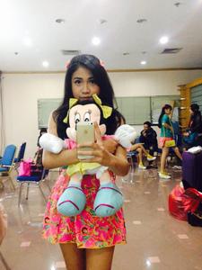 KalikaFansIndo's tweet photo. Piaaa..... Lucu bangettt @Teens_Livia http://t.co/Q3Q2HcESub