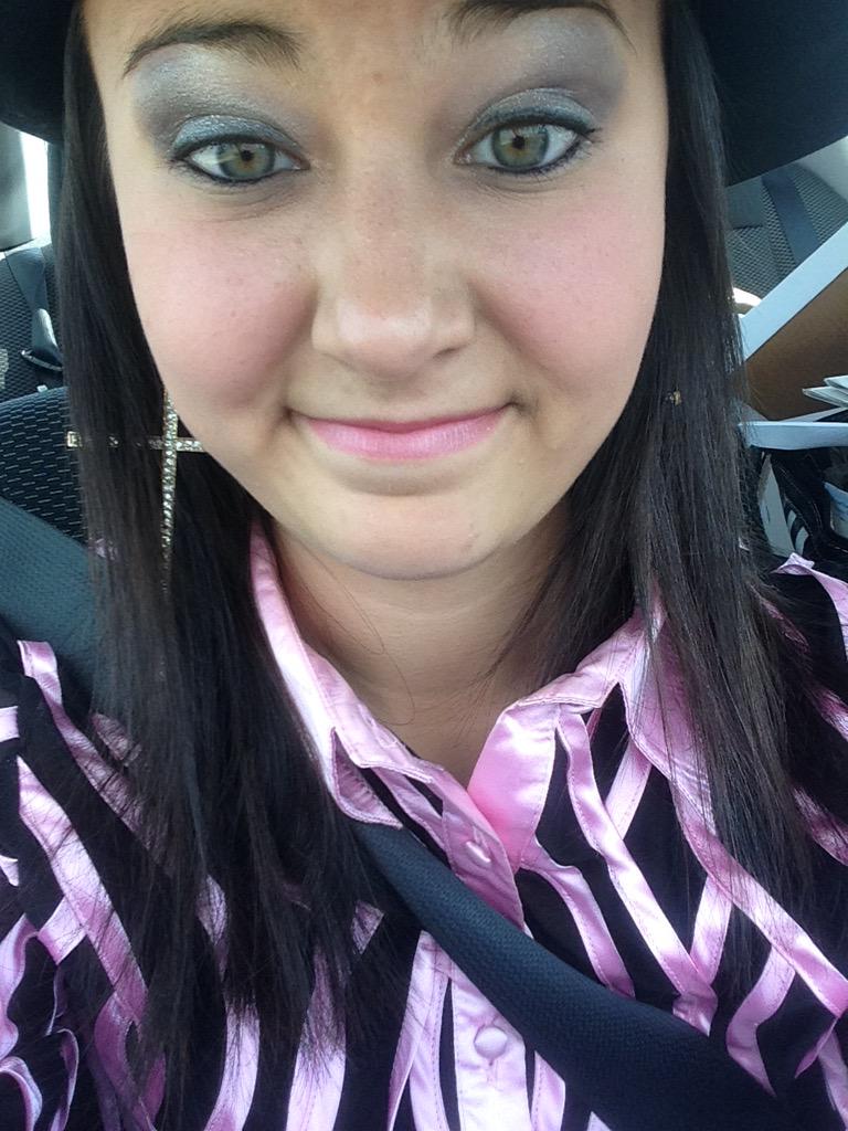 LaceyLynn15's tweet photo. #underthebrim of Lacey π http://t.co/sKpEYE3WHD