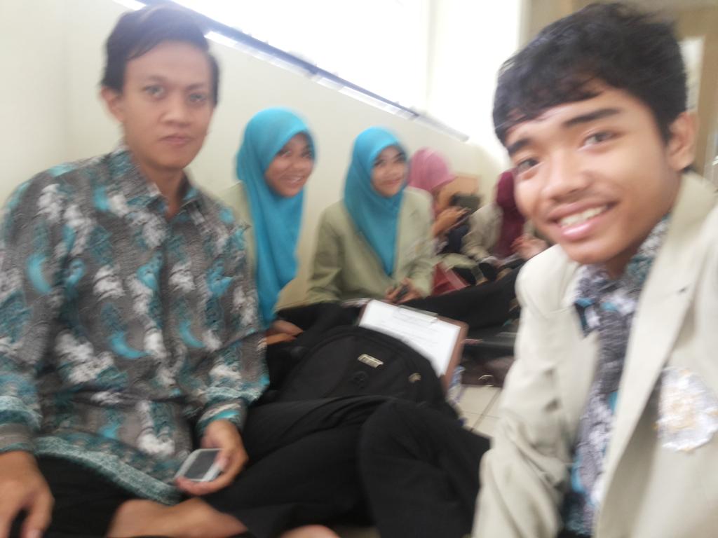 Tim Sedimen merapi sedang mempersiapkan diri untuk monitoring evaluasi internal - UGM. Semoga sukses kak :(