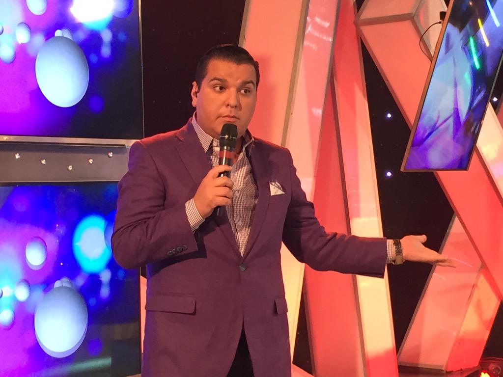 tcsoyelmejor's tweet photo. ¡Qué polémica! @karinLaGorda VS. @MiguelCedenoC. ¿Quién tendrá la razón en esta discusión? Tuitea #FelizConLosVIP. http://t.co/uEjZONNXza