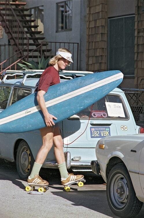 DaysBack's tweet image. Surfing at Venice Beach, 1970's .