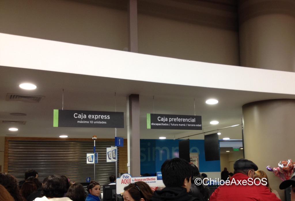 ChiloeAxeSOS's tweet photo. Necesitamos terminal venta inalámbrico Caja Preferencial Señal poco visible mejor solo símbolos @LIDERcl #MallCastro http://t.co/GV8hASYYK0