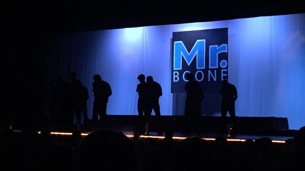 nguyener16's tweet photo. You ready? @MRBOONEofficial #MrBoone http://t.co/O57NMbEf7G