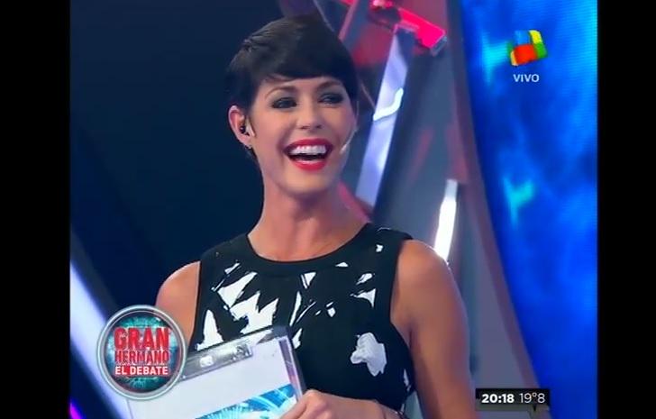 AmericaTV's tweet photo. AHORA > Te vas a enterar de todo en #ElDebate de @GH2015xAMERICA con @PamelaDav 

[http://t.co/hqVVHvhnyJ] http://t.co/jnJkx5i9LT