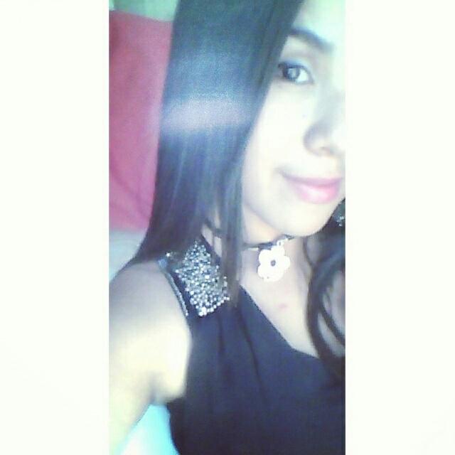 DaneMichell's tweet photo. Se feliz porque simplemente lo mereces. http://t.co/aMIVCCwfb4