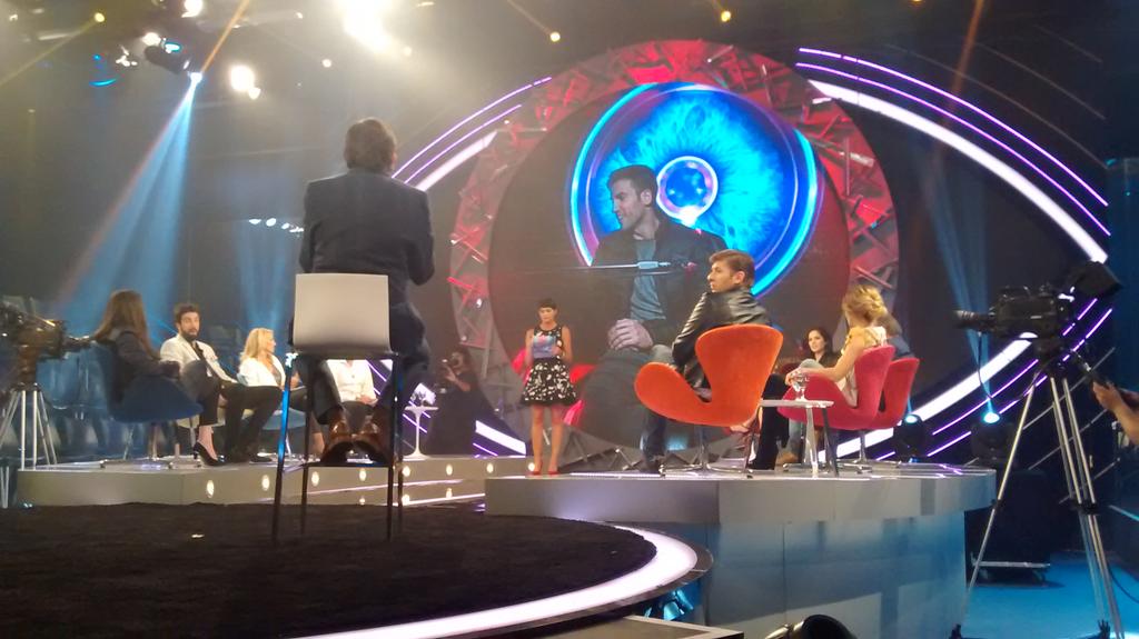 GH2016AMERICATV's tweet photo. Ahora @fergh2015 habla en vivo con Gran Hermano durante el debate http://t.co/SCQQhIIRhp