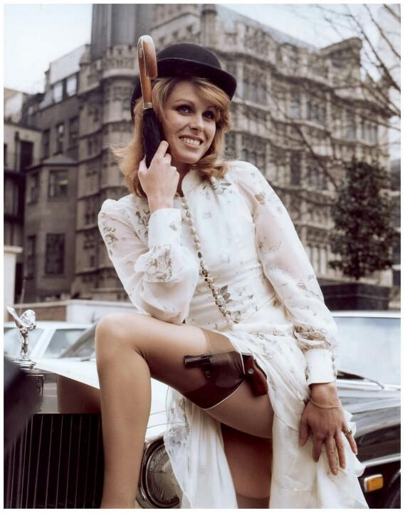 Joanna Lumley is 69 today, Happy Birthday Joanna!! 