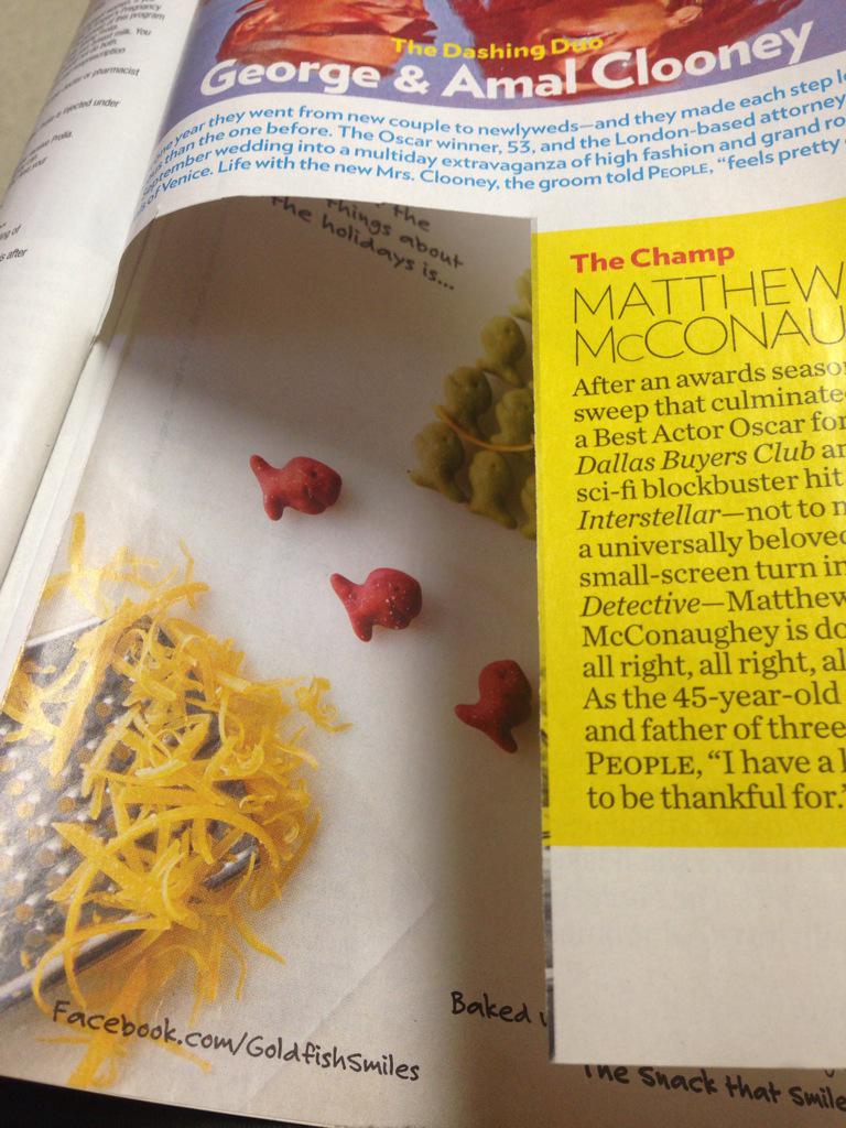 dinn_lynn's tweet photo. When the "important" stuff gets cut out of magazines π³ #missingpic http://t.co/j67zA8pOAW