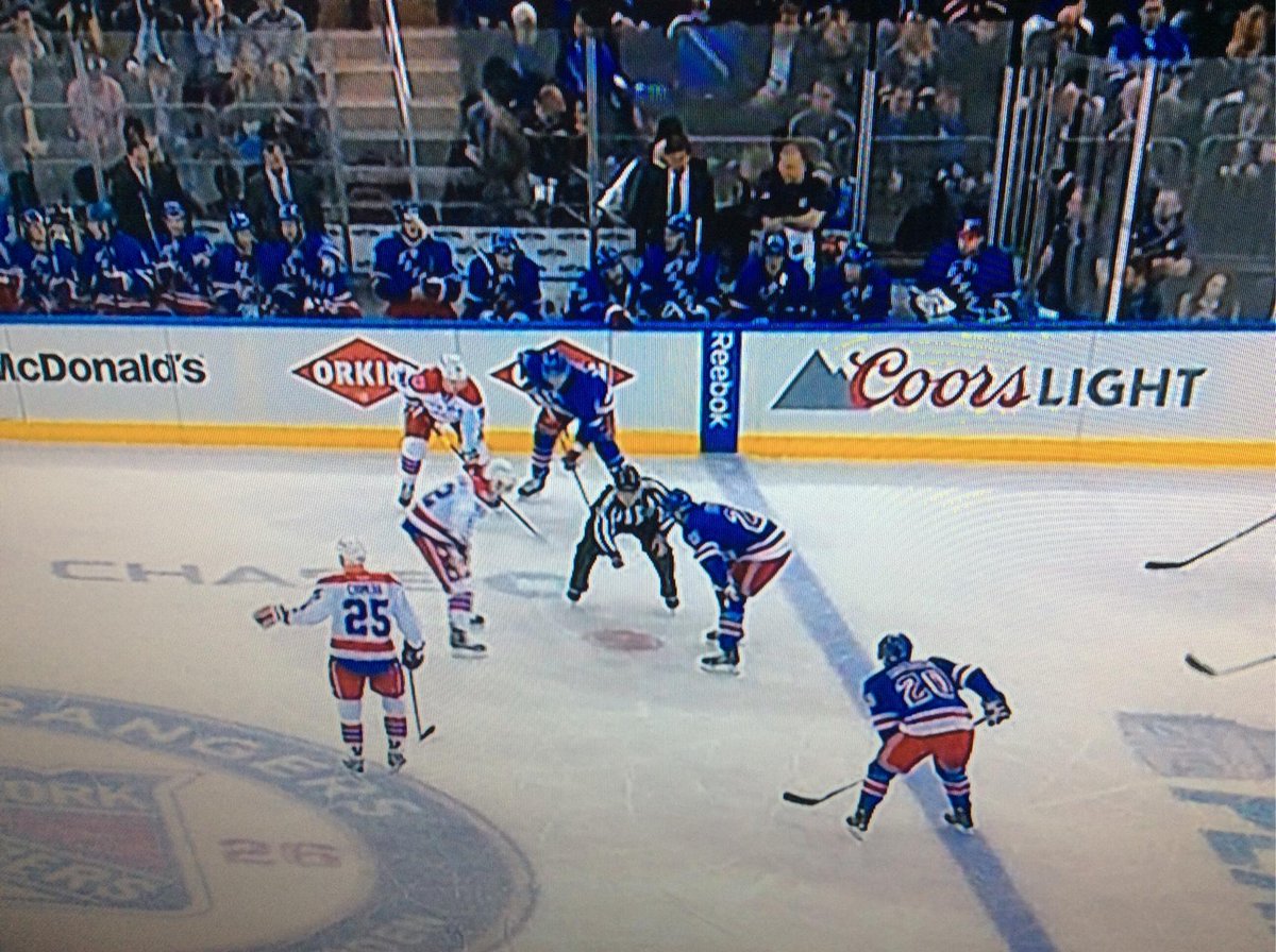 zengomez's tweet photo. From The Club Bar and Grill via @BARTRENDr: #NYRvsCaps round 2 Go Rangers!! #wewantthecup http://t.co/OjK6GCk4um