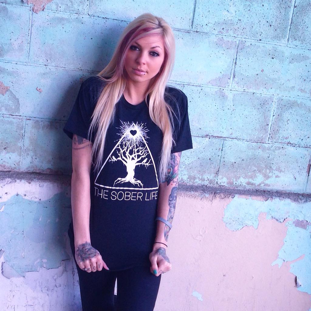 thesoberthreads's tweet image. Trifecta Tee Available now at thesoberlifeclothing.com #thesoberlife