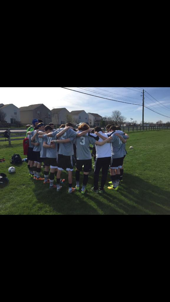 jacksark15's tweet photo. Our bond is something stronger than just a team. We'll get through this together π #AFCforever #AFCSTRONG http://t.co/ufWB9w12CA