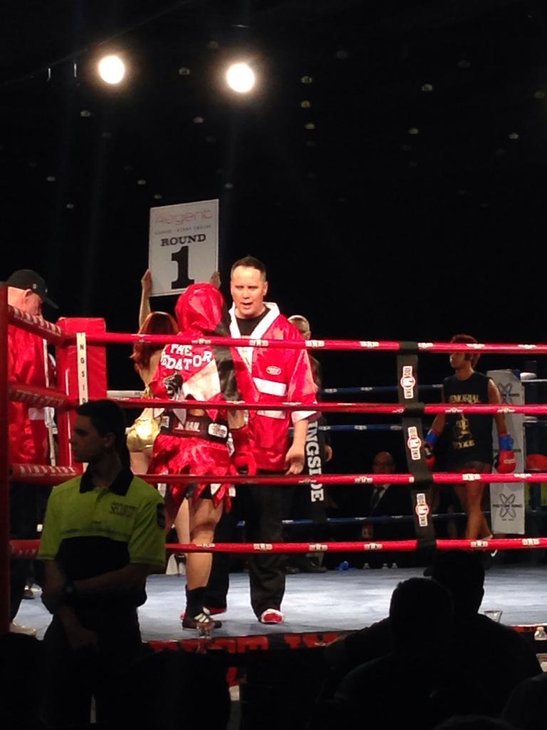 WpgEliteBoxMMA's tweet image. Main Event!! #teampredator