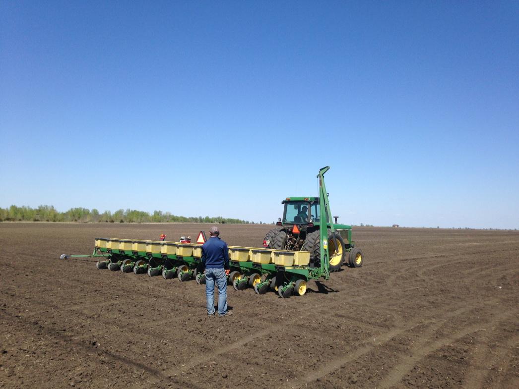 ChannelSeedNIL's tweet photo. I think @DanielLundeen wishes he was driving..  @ChannelSeed @joeljohnson24 #plotwork #introducing214-45 http://t.co/flAa6iHRgY