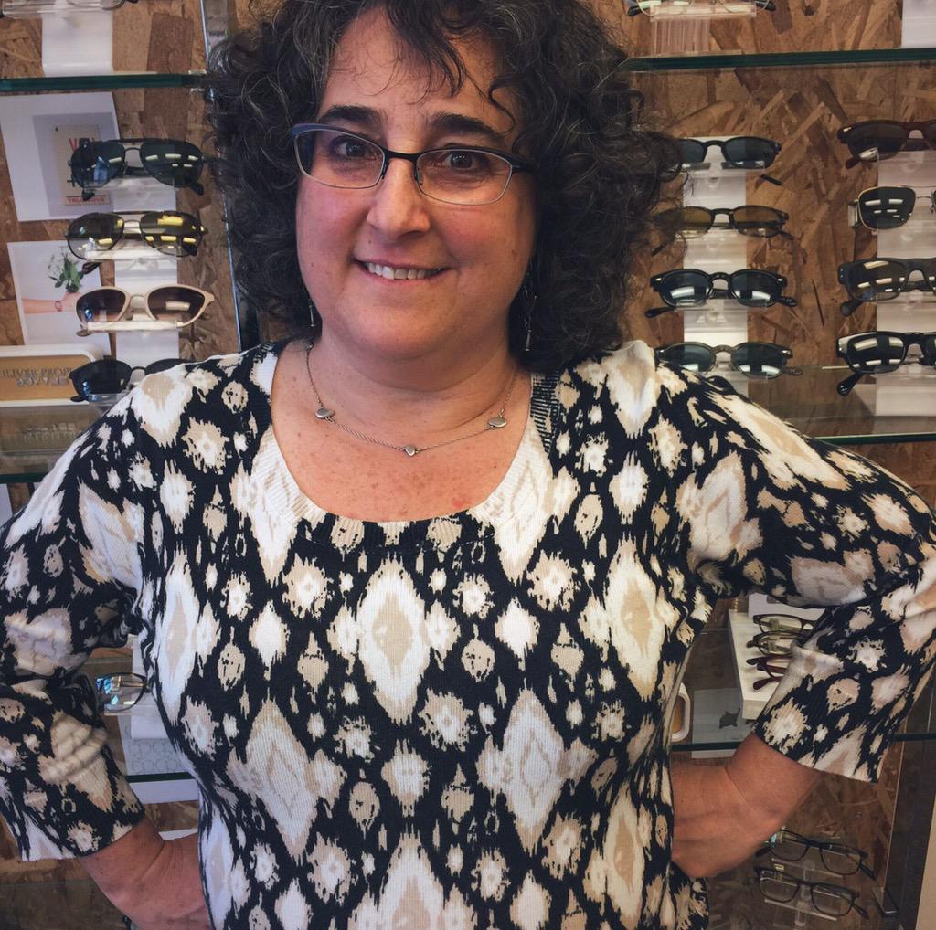 OaklandVision's tweet photo. Like Lenny Kravitz said. Let love rule when choosing your glasses. #glasses @ZeroGEyewear #eyecare http://t.co/tpZpKI8uVV