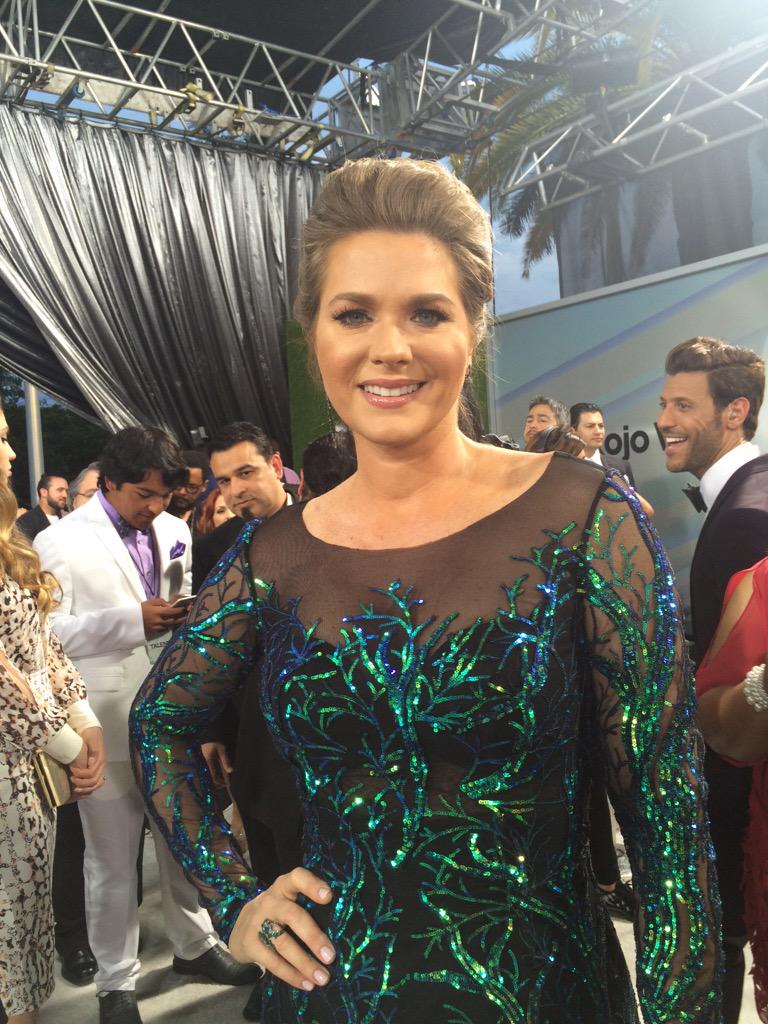 LatinBillboards's tweet photo. @Sonya_Smith en #Billboards2015 http://t.co/BonOkL2Ql2