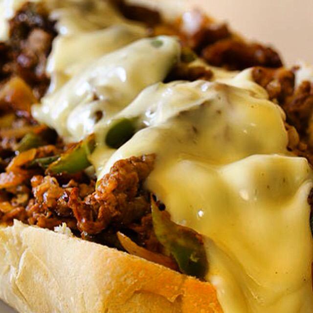 Ufffff provoca y provoca !!!! Suavecito el pan y ricos ingredientes PHILLY CHESSE STEAK!!!!!!