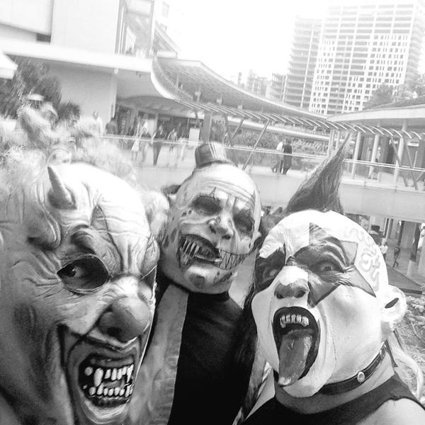 Con <a href="/MonsterClown1/">monster clown</a> y <a href="/Psychooriginal/">Psycho Clown🤡</a>