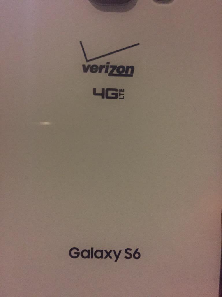 blaximus_prime's tweet photo. Momma joined the 6 gang #NotTeamiPhone http://t.co/4aASmLdnXC