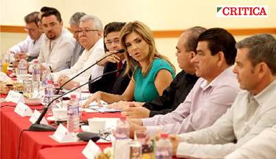 Ofrece @claudiapavlovic gobierno abierto a organizaciones que aporten al desarrollo.. <a href="/NataliaRiveraGr/">Natalia Rivera</a> <a href="/kikidiazbrown/">kiki diaz brown</a>