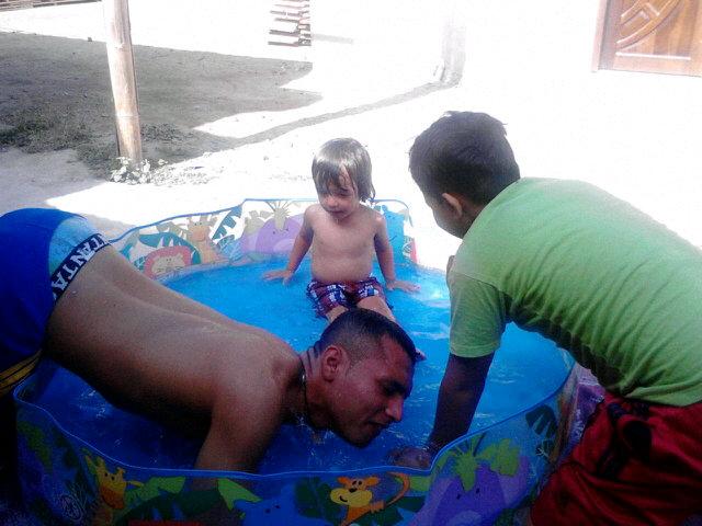 Ladytachikitita's tweet photo. Mis hombres lokillo mis hermanos y mi principito sobrinito #iker @Kather_Cob. @michell93551907 http://t.co/nSnxYp3nt8
