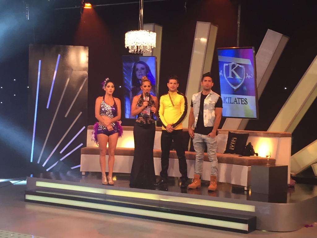 tcsoyelmejor's tweet photo. ¡Regresamos con más de #FelizConLosVIP! @Gabypazmino nos cuenta y explica más de la lesión que sufrió @SukitaSanchez. http://t.co/M0wmm1HWnD