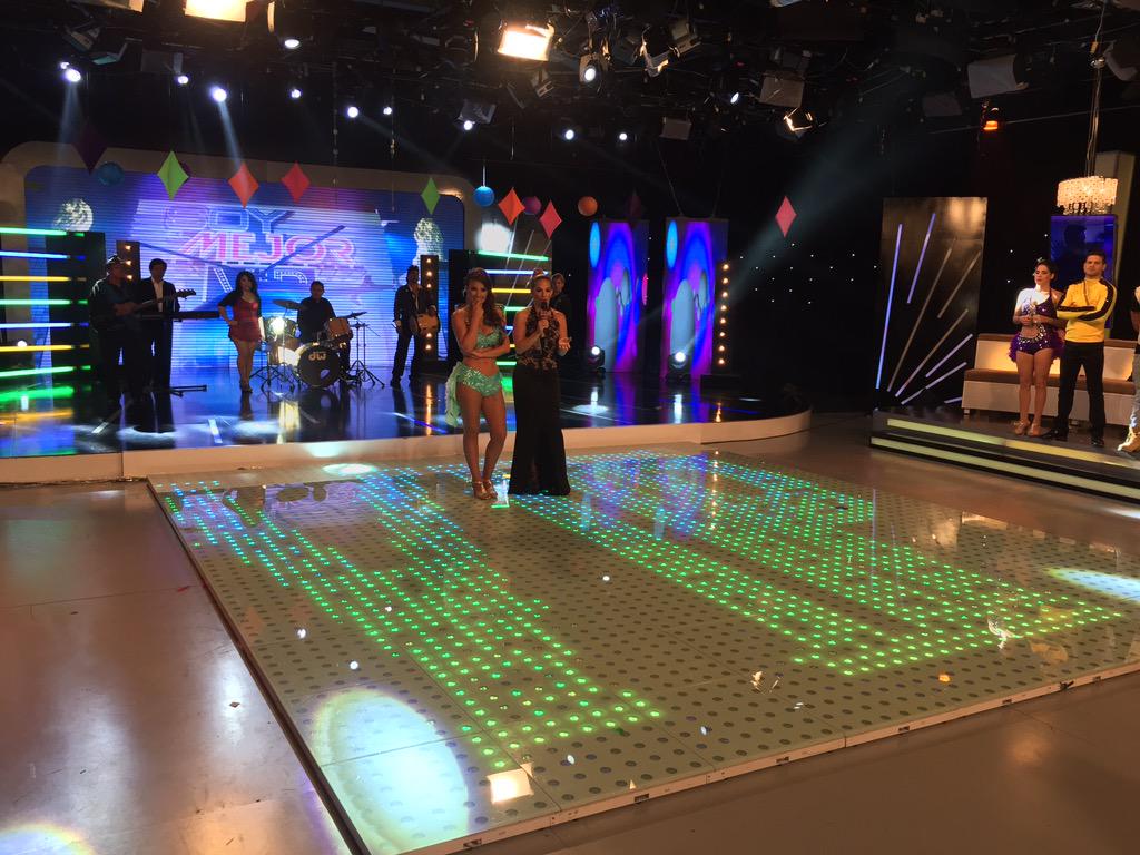 tcsoyelmejor's tweet photo. ¿Una captura? @Gabypazmino tiene "Gallinazos" que le informarán de todo acerca de LOS MEJORES. | #FelizConLosVIP 🙈 http://t.co/ukIOcZB7j0