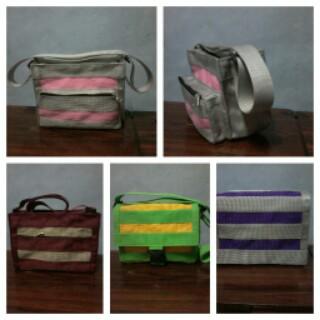 lestarihouse's tweet photo. A3 tas selendang guys.. 60k..tas uniqe nya..:) http://t.co/2HBscp4m6S