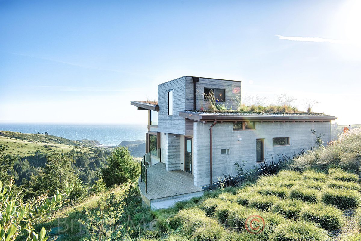 PhotoMcCloud's tweet photo. Pool House w/Jaw dropping views built by Getchell Corp #architecturalphotography #sonomacoast #brianmccloudphotog http://t.co/LFA4IA5C7i