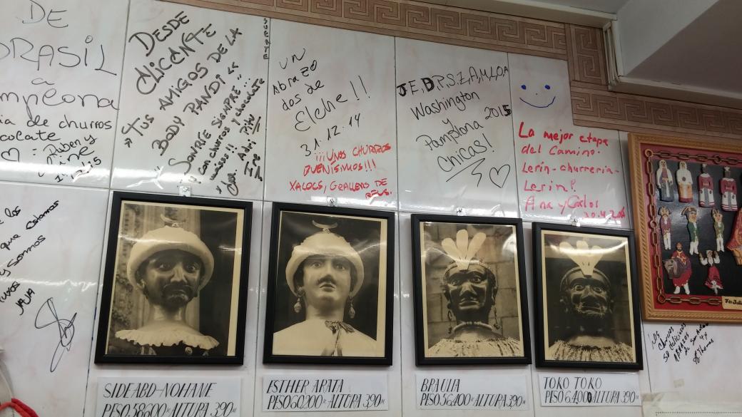 #Xalocs ja som a #Pamplona i en deixem constància a la tradicional #xurreria del carrer #Estafeta.