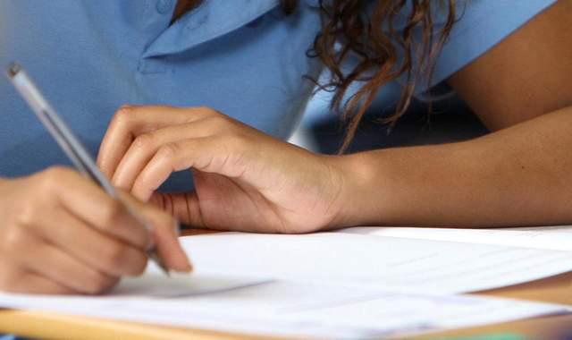 HitsSYorksNewsX's tweet photo. Schools Becoming 'Miniature Welfare States' - 
http://t.co/lMLrByL53s http://t.co/mSd66VIwON