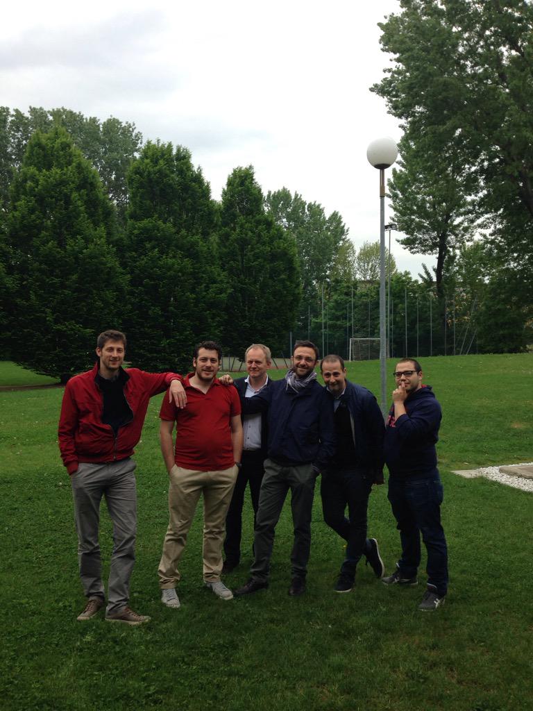 estatemontagna's tweet photo. Un po' di direttori in attesa dell'inizio del Raduno del Personale 2015 #DIETROLEQUINTE http://t.co/UWOFuggt9a