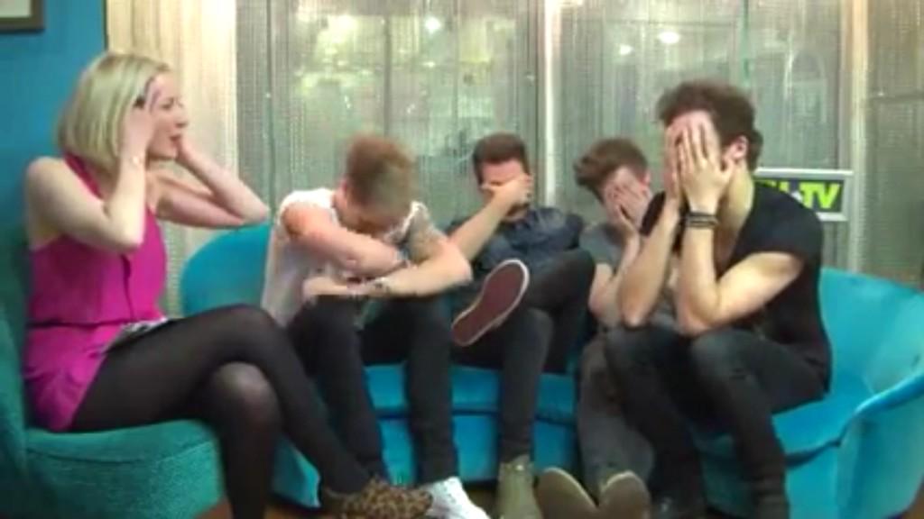 lawsonsnipples's tweet photo. When you call Lawson a boy band or compare them to One Direction .... http://t.co/IPFlHwattG