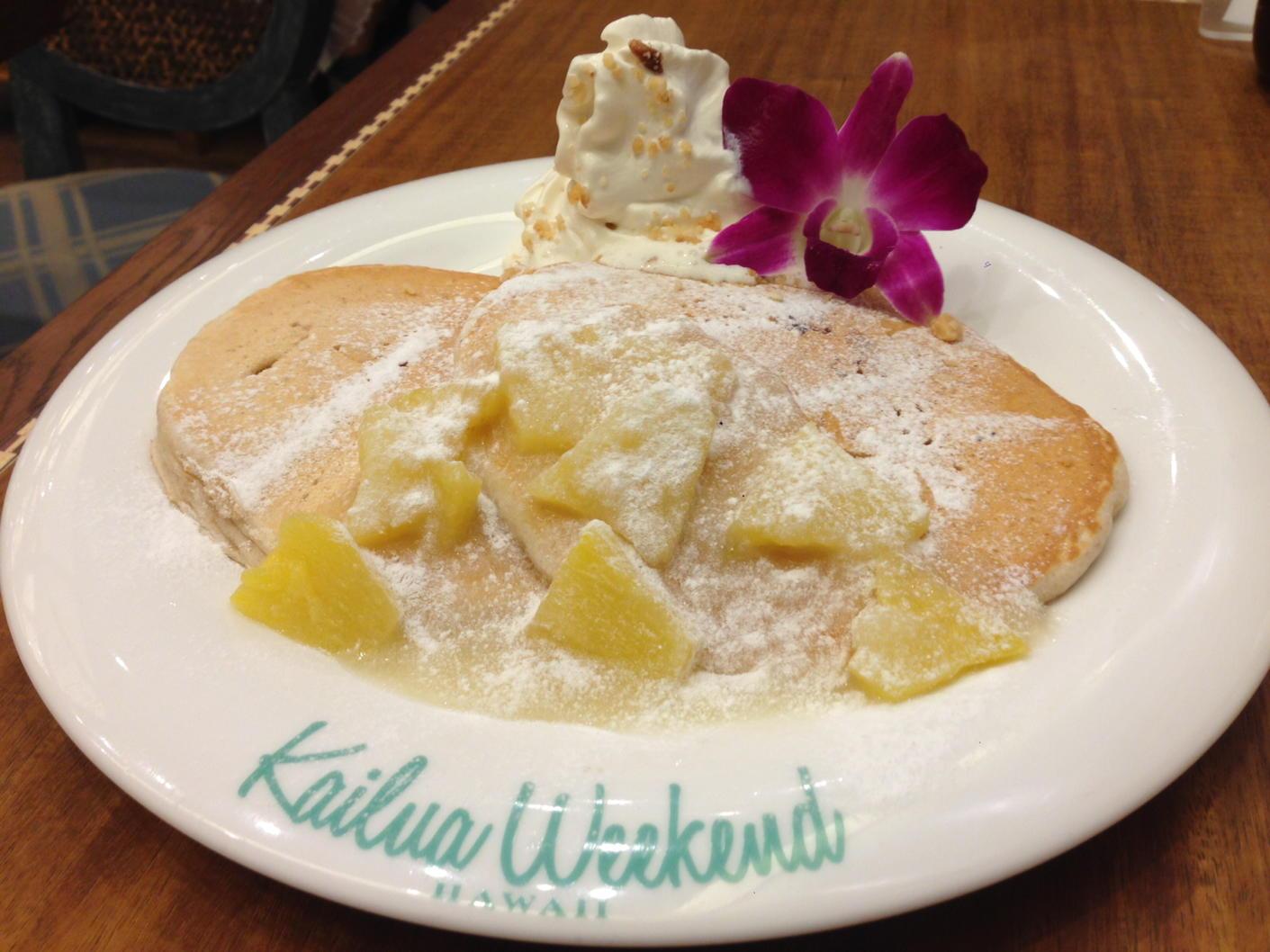 カミヤマd 昨日 足をケガして可哀想だったので 自分が 慰めとして 渋谷のkailua Weekendでマウイゴールド パイナップル パンケーキ パンケーキ ノートに載っているだけあって 意外とサッパリしてて美味 Http T Co Eoqnib8gpx Twitter