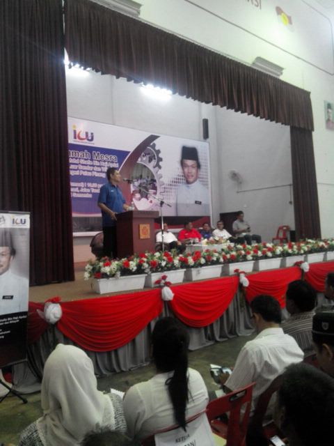 nurkasihperak's tweet photo. #PRK044 BERSAMA MENTERI KPLBW http://t.co/Cdk7f1gGt8